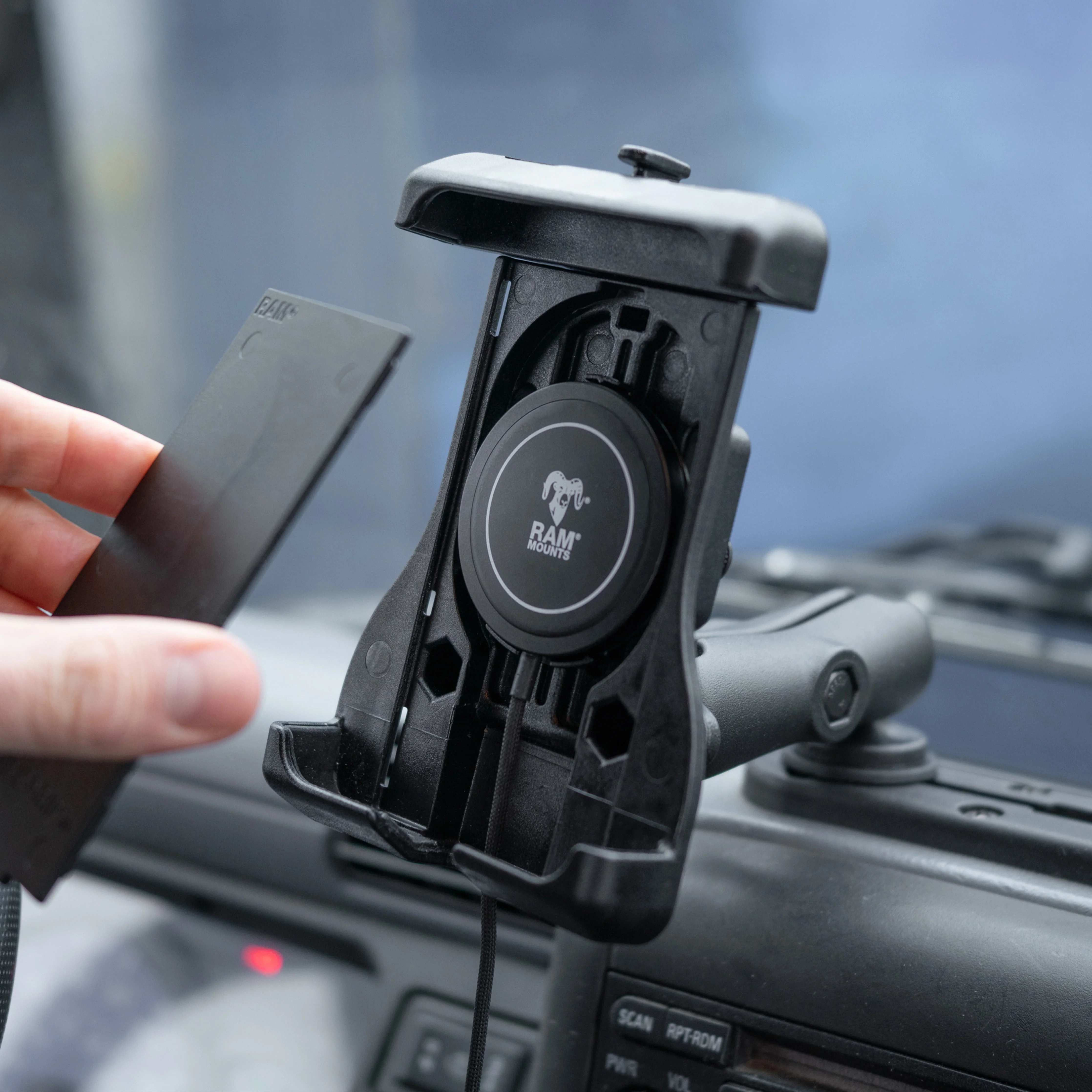 RAM® Quick-Grip™ Holder for iPhone 12 Series + MagSafe - Image 4